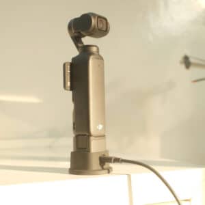 Đế Chống Trượt Cho DJI Pocket 3 có cổng sạc tiện lợi