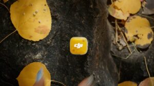 Thiết kế siêu nhẹ là một trong những điểm nổi bật nhất của DJI Mic Mini 2 với TX chỉ ~11g (khoảng 16g khi gắn nam châm) và RX ~10g