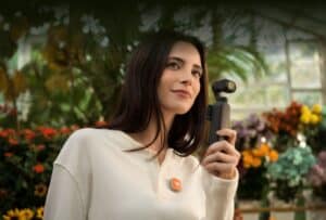 Một trong những điểm mạnh lớn nhất của DJI Mic Mini 2 là khả năng kết nối trực tiếp hệ sinh thái DJI OsmoAudio