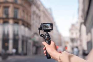 DJI Action 6 có phù hợp để quay vlog du lịch không