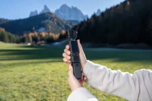 Pocket 4 có thay thế action camera khi đi du lịch?