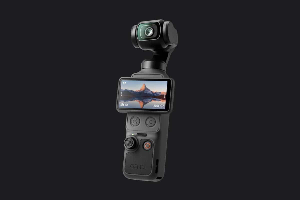 Camera gimbal DJI Osmo Pocket 4 với màn hình xoay và cụm gimbal 3 trục