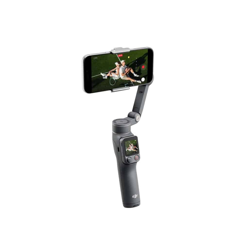 DJI Osmo Mobile 8P gắn điện thoại đang hiển thị khung hình quay